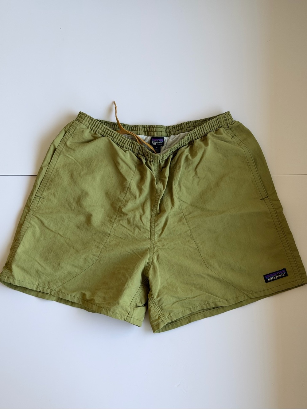 Patagonia Men's Green/Yellow 5 Inch Baggies Shorts